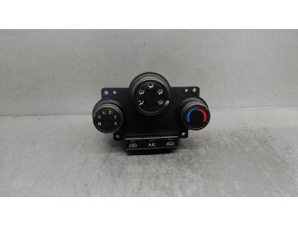 Recambio de mando calefaccion / aire acondicionado para kia carens 2.0 turbodiesel cat referencia OEM IAM 0K2FA61190  