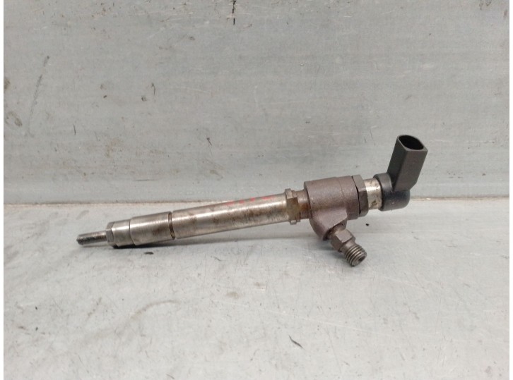 Replacement injector for Citroën C6 (TD_) 2.7 HDi OEM IAM reference 5U3Q9K546AA CONTINENTAL