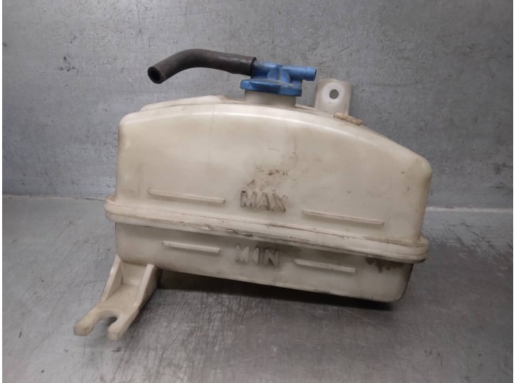 Recambio de deposito expansion para kia carens 2.0 turbodiesel cat referencia OEM IAM 0K2KB15350  