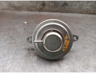 Replacement EGR valve for Opel Vectra B sedan 2.0 DTI OEM IAM reference 90530759 