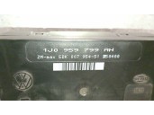 Replacement comfort module for Seat Leon (1M1) 1.9 TDI OEM IAM reference 1J0959799 5DK00795451 HELLA