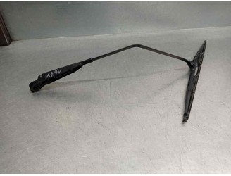 Recambio de brazo limpia trasero para mg serie 45 (rt) 1.4 16v cat referencia OEM IAM 4243763 