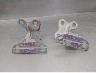 Recambio de bisagra puerta para volvo v60 kombi 2.0 diesel cat referencia OEM IAM 31218520  