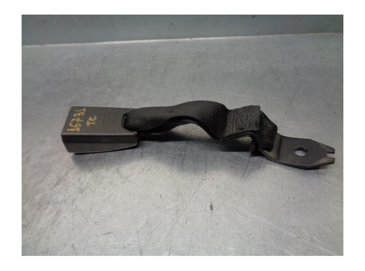 Recambio de enganche cinturon para mg serie 45 (rt) 1.4 16v cat referencia OEM IAM 70525 5 PUERTAS