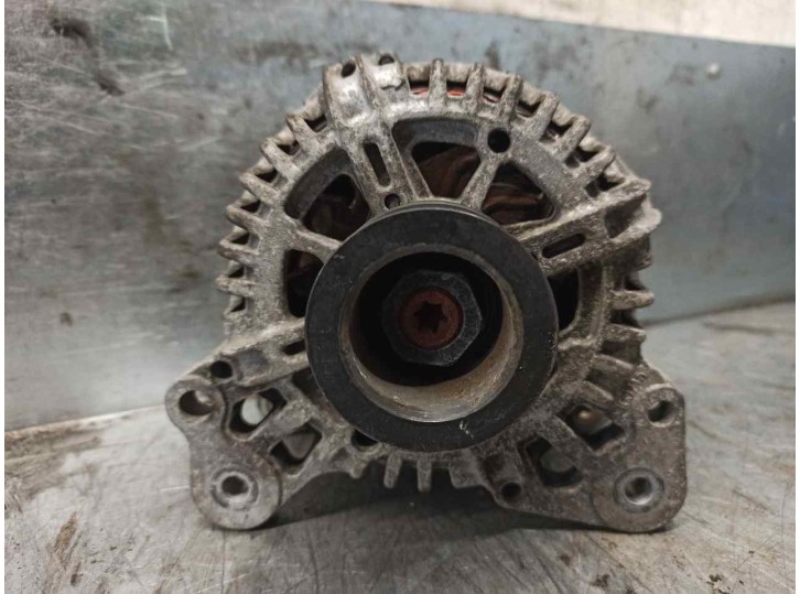 Replacement alternator for Volkswagen Golf VI (5K1) 1.4 16V OEM IAM reference 036903024H 2542696G VALEO
