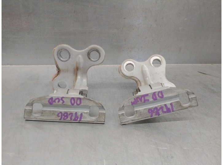 Recambio de bisagra puerta para volvo v60 kombi 2.0 diesel cat referencia OEM IAM 31218521 