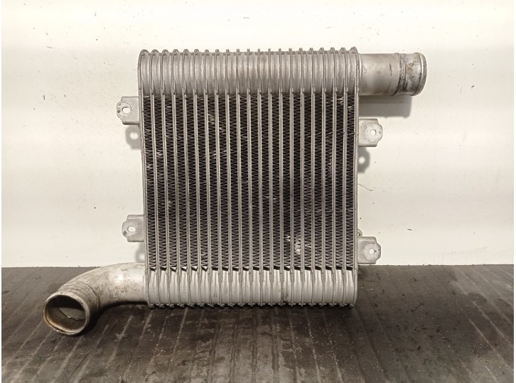Recambio de intercooler para kia carens 2.0 turbodiesel cat referencia OEM IAM 2827127350 MANDO
