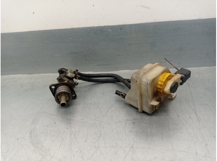 Recambio de bomba freno para lancia lybra station wagon 1.9 jtd cat referencia OEM IAM 46764472  