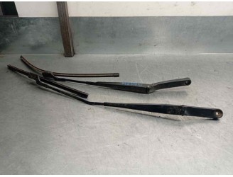 Replacement right front wiper arm for Volkswagen Golf VI (5K1) 1.4 16V OEM IAM reference 1Q1955409 