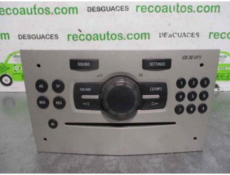 Replacement audio system / CD radio for Opel Corsa D 1.3 16V CDTi OEM IAM reference 13254191 
