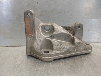 Recambio de soporte bomba inyeccion para bmw x6 (e71) xdrive40d referencia OEM IAM 13517805421 13517805421 