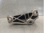 Recambio de soporte bomba inyeccion para bmw x6 (e71) xdrive40d referencia OEM IAM 13517805421 13517805421 