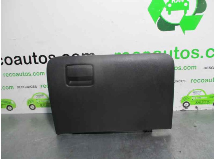 Recambio de guantera para suzuki vitara 1.6 ddis turbodiesel cat referencia OEM IAM 7341254P1  