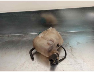 Recambio de deposito expansion para volvo v70 familiar 2.5 turbodiesel referencia OEM IAM 8683455  