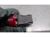 Replacement hazard warning switch for Peugeot 607 (S2) 2.7 HDi FAP CAT (UHZ / DT17TED4) OEM IAM reference 9649837277 