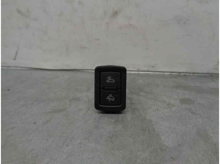 Replacement control switch for Audi A6 Avant (4F5) OEM IAM reference 4F0959527 4F0959527 