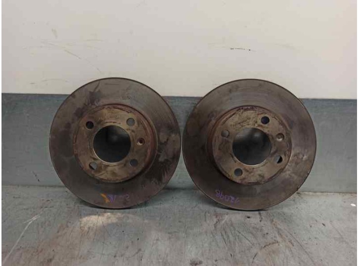 Recambio de disco freno trasero para seat cordoba berlina (6k2) 1.4 referencia OEM IAM 6N0615601A  