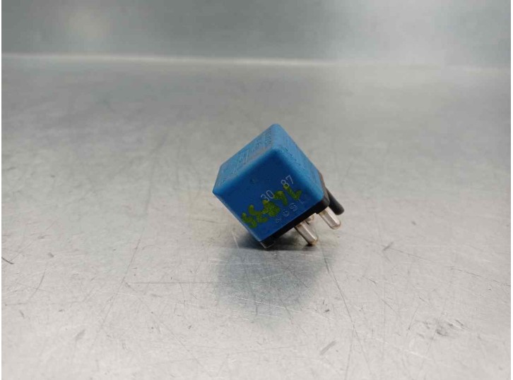 Recambio de rele para mercedes-benz clase c (w202) berlina 2.5 20v turbodiesel cat referencia OEM IAM 0015429919  