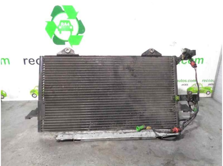 Recambio de condensador / radiador aire acondicionado para audi 80 (811/813) 1.8 referencia OEM IAM 8A0260401AB  