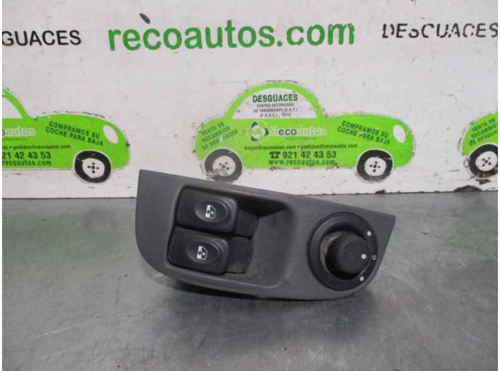 Recambio de mando elevalunas delantero izquierdo para renault megane i fase 2 berlina (ba0) 1.4 16v referencia OEM IAM 770042807