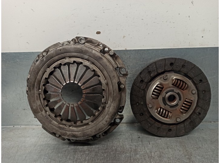 Replacement clutch kit for chevrolet kalos 1.2 cat OEM IAM reference 96343031 