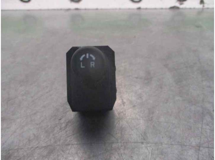 Recambio de mando retrovisor para suzuki vitara 1.6 ddis turbodiesel cat referencia OEM IAM 0027TALPS 