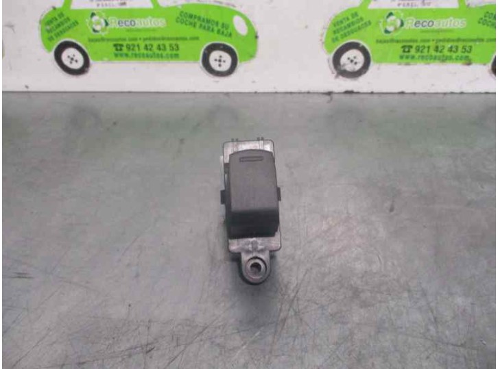 Recambio de mando elevalunas trasero izquierdo para suzuki vitara 1.6 ddis turbodiesel cat referencia OEM IAM 