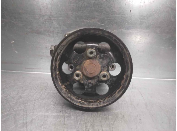 Recambio de bomba servodireccion para volkswagen passat berlina (3b3) 1.8 20v turbo referencia OEM IAM 8D0145156L KYB