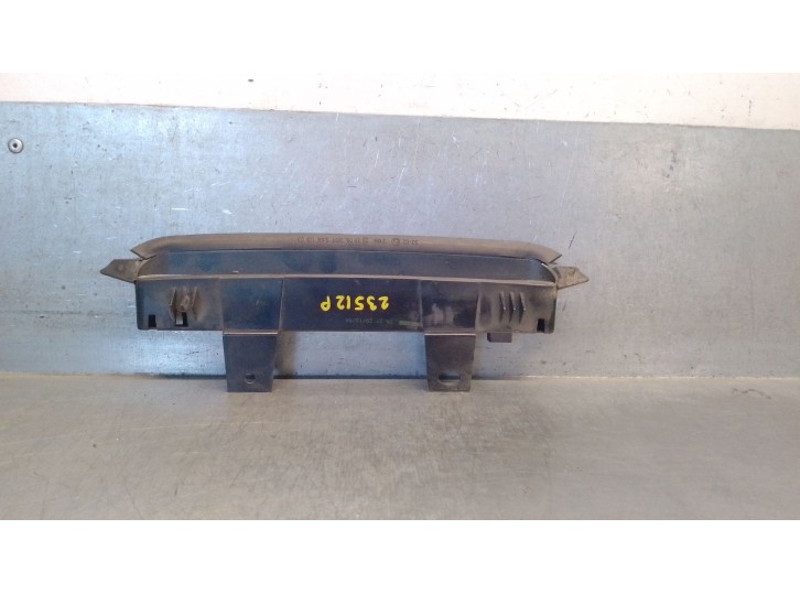 Replacement center brake light for Volvo V50 Estate 2.0 D Kinetic OEM IAM reference 8620290 8620290 