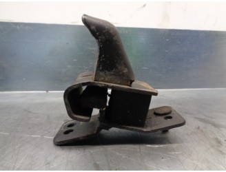 Recambio de soporte motor derecho para mitsubishi montero (v60/v70) 3.2 di-d cat referencia OEM IAM MR198012  