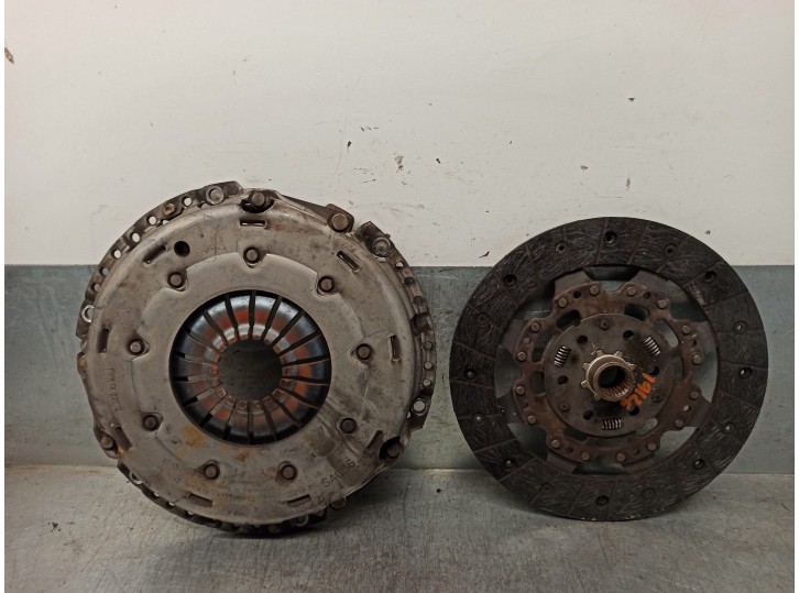 Recambio de kit embrague para peugeot partner kombi 1.6 blue-hdi fap referencia OEM IAM 9800221480 063082001438 SACHS