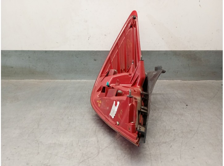 Recambio de piloto trasero derecho para nissan tiida hatchback (c11) 1.5 dci referencia OEM IAM 26550EM00A 26550EM00A 