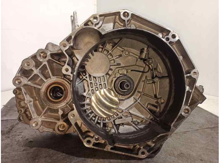 Recambio de caja cambios para chevrolet cruze 2.0 diesel cat referencia OEM IAM F40 R110139797P 