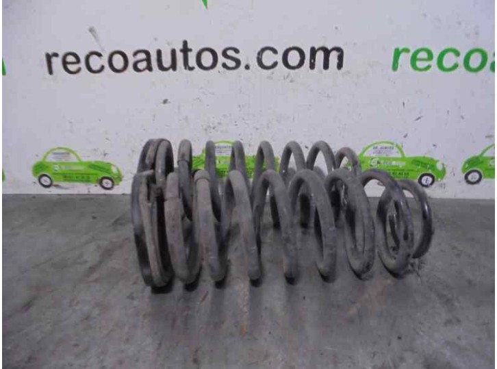 Replacement suspension spring for Hyundai Trajet (FO) 2.0 CRDi GLS OEM IAM reference 546303A110 