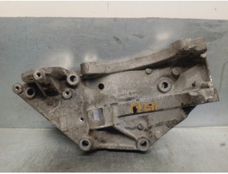 Recambio de soporte alternador para citroën c4 berlina 1.6 16v hdi fap referencia OEM IAM 9682367380 9682367380 