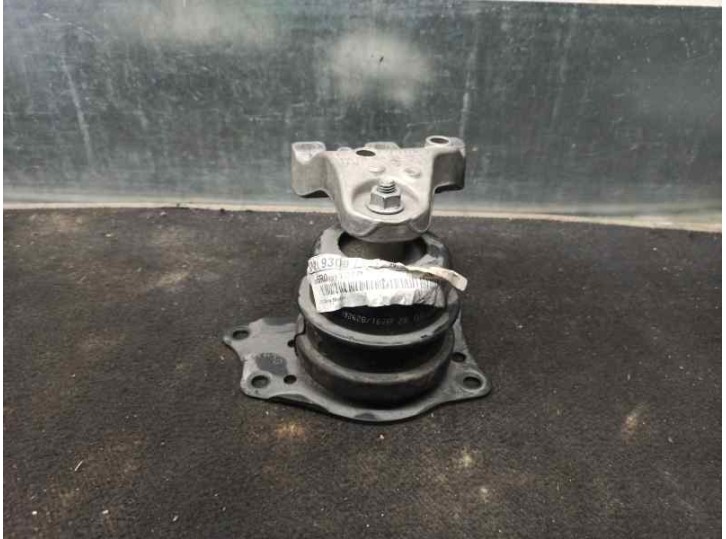 Replacement right engine mount for Seat Ibiza ST (6J8) FR OEM IAM reference 6R0199262B 