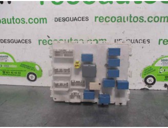 Recambio de caja reles / fusibles para suzuki vitara 1.6 ddis turbodiesel cat referencia OEM IAM AA1A06V64  