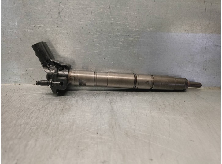 Recambio de inyector para audi a6 berlina (4f2) 3.0 v6 24v tdi referencia OEM IAM 059130277Q 0445115004 BOSCH