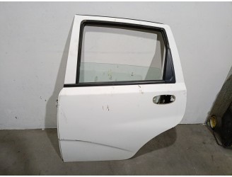 Recambio de puerta trasera izquierda para daewoo kalos 1.2 cat referencia OEM IAM 96585392 96585392 