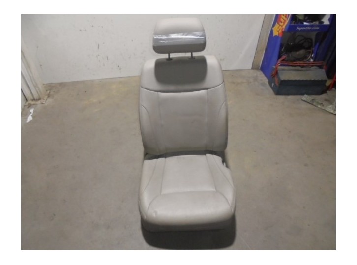 Recambio de asiento delantero derecho para kia opirus 3.5 v6 cat referencia OEM IAM CUERO GRIS 4 PUERTAS