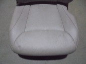 Recambio de asiento delantero derecho para kia opirus 3.5 v6 cat referencia OEM IAM CUERO GRIS 4 PUERTAS