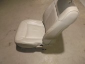 Recambio de asiento delantero derecho para kia opirus 3.5 v6 cat referencia OEM IAM CUERO GRIS 4 PUERTAS