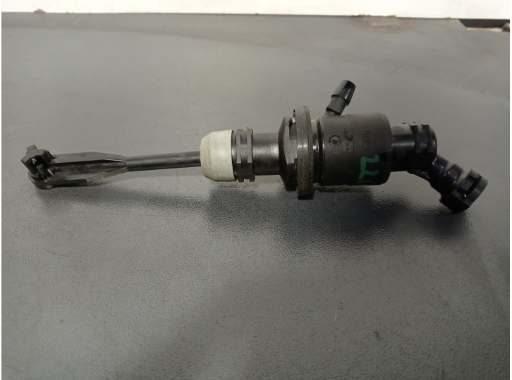 Recambio de bomba embrague para renault kadjar (ha_, hl_) 1.3 tce 140 referencia OEM IAM 306104BA1A 