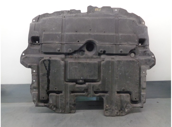 Recambio de cubrecarter para lexus is 200 (ds2/is2) d-cat referencia OEM IAM 5144753010 5144753060 CESTA 45