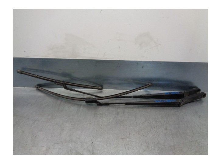 Recambio de brazo limpia delantero derecho para seat ibiza (kj1) 1.0 referencia OEM IAM 6F1955409VZ1 W000085223 VALEO