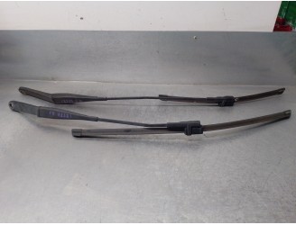 Recambio de brazo limpia delantero derecho para ford focus lim. (cb4) 1.8 tdci turbodiesel cat referencia OEM IAM 4M5117526CC EL