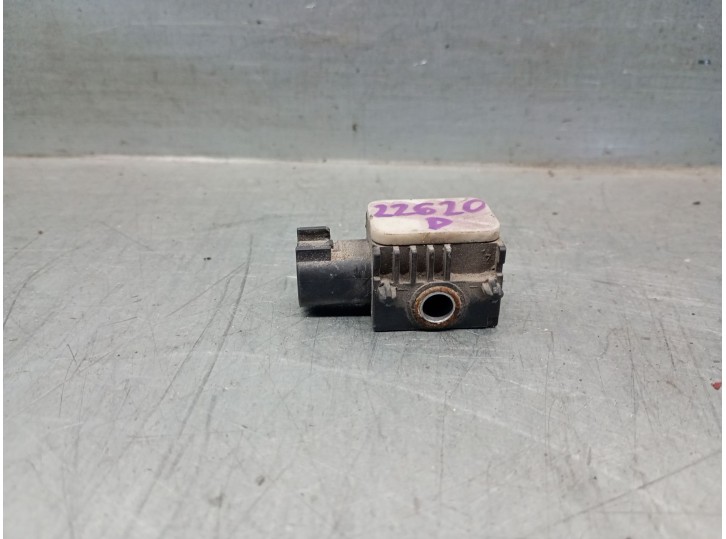 Recambio de sensor impacto para ford focus c-max (dm2) 2.0 tdci referencia OEM IAM 3M5T14B006AD BOSCH