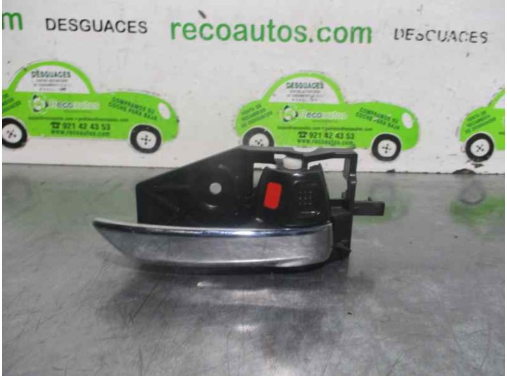 Recambio de maneta interior trasera derecha para suzuki vitara 1.6 ddis turbodiesel cat referencia OEM IAM 