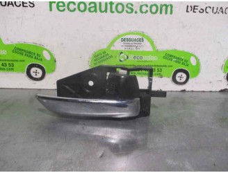 Replacement front right interior door handle for Suzuki Vitara 1.6 DDiS turbodiesel cat OEM IAM reference 