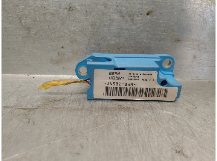 Replacement impact sensor for Daewoo Lacetti 1.6 CAT OEM IAM reference 96557000 5WK43319 SIEMENS